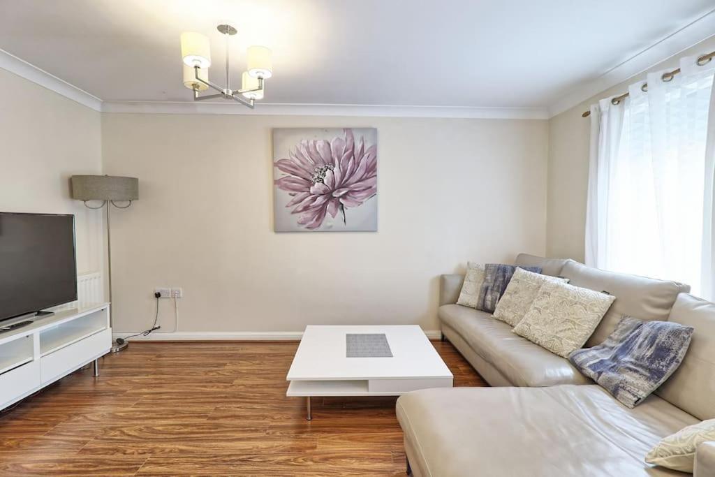 By Buildersbeds - Paignton House 4 Bedrooms Harold Wood Eksteriør billede